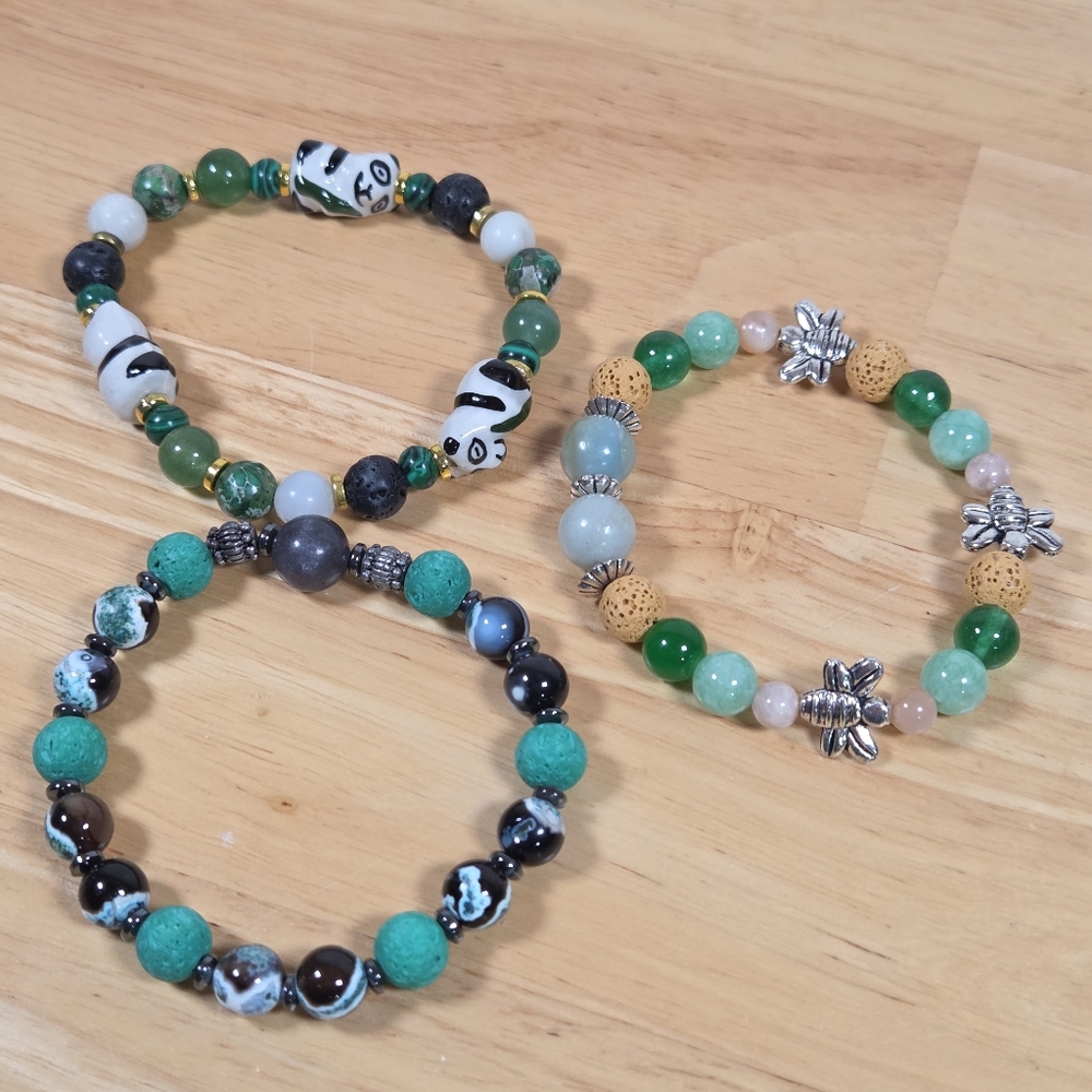 Elegant Green and Black Beaded Bracelet Gem And Stone Set Of 3